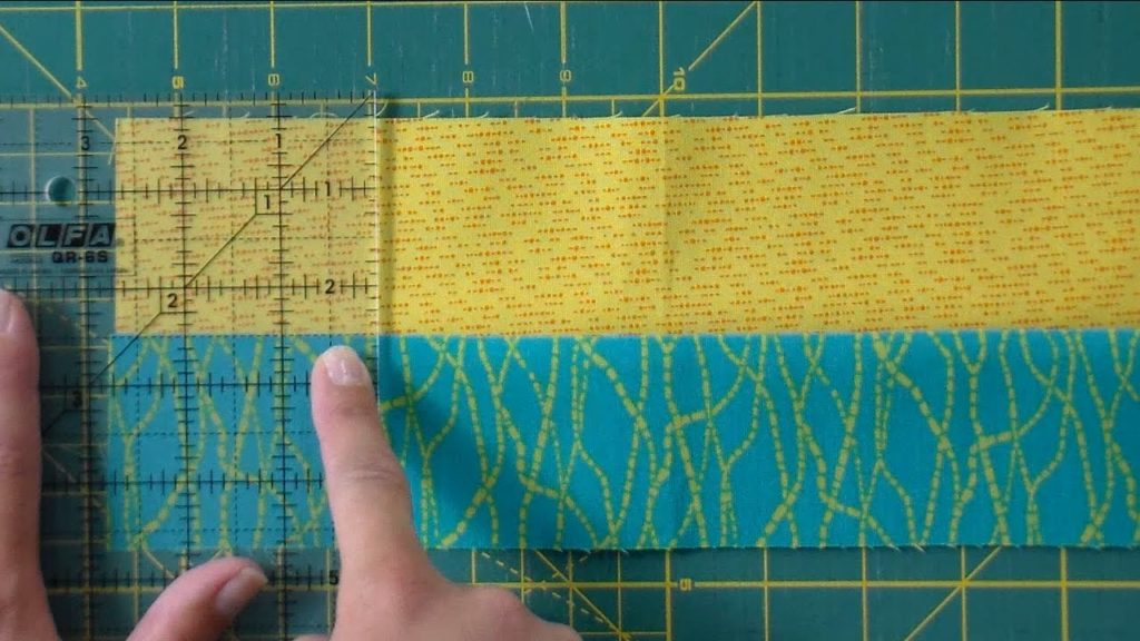 How to cut strips for quilting Quilt Addicts Anonymous